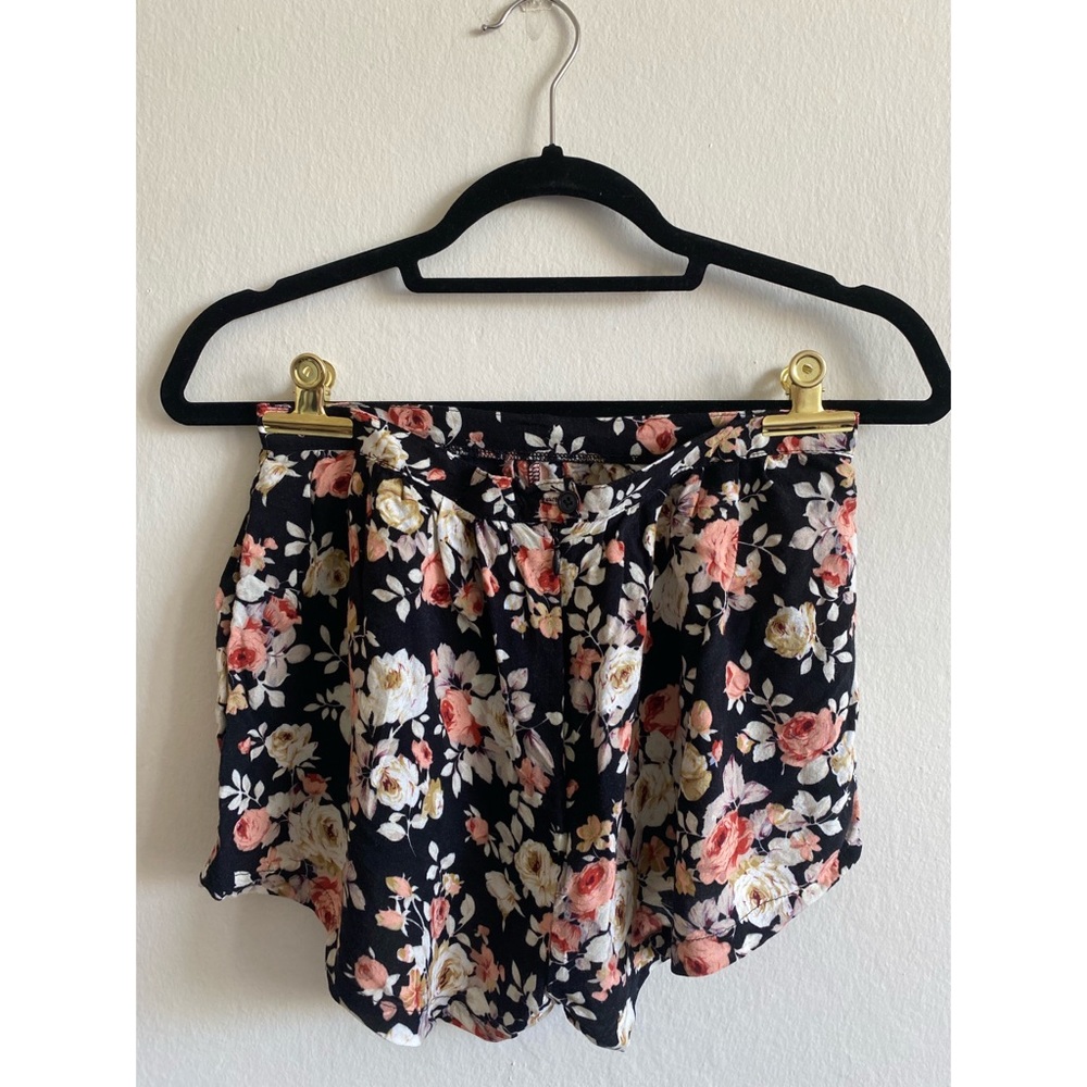 LA Hearts Black Floral Flowy Summer Shorts